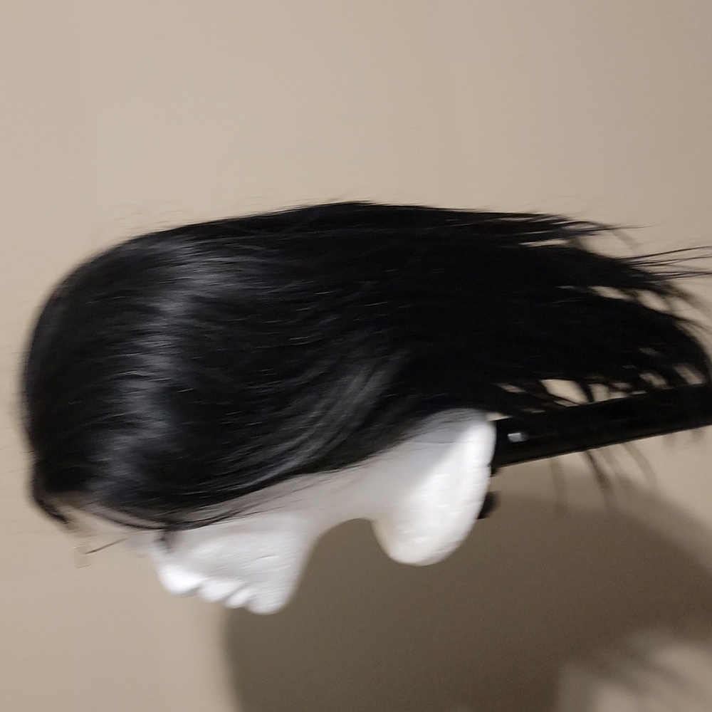 Bobbi Brown lace front wig